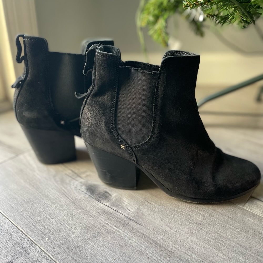 Rag & Bone Suede Black Booties 38